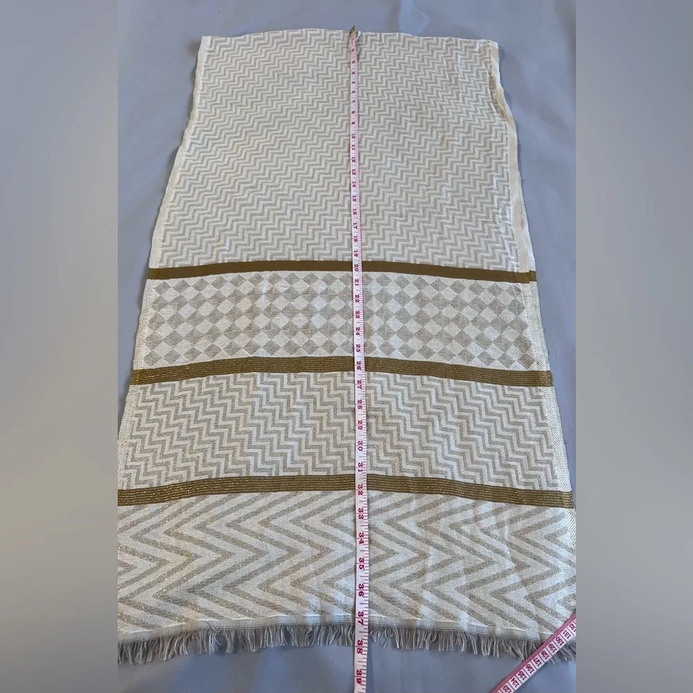 OSFM Women’s Blanket Scarf 76”x 20.5” Gold Beige NWT‎ Geometric